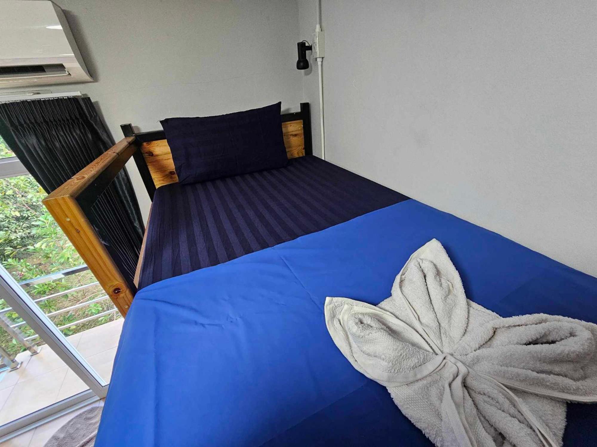 Eq Hostel Thong Sala Eksteriør billede